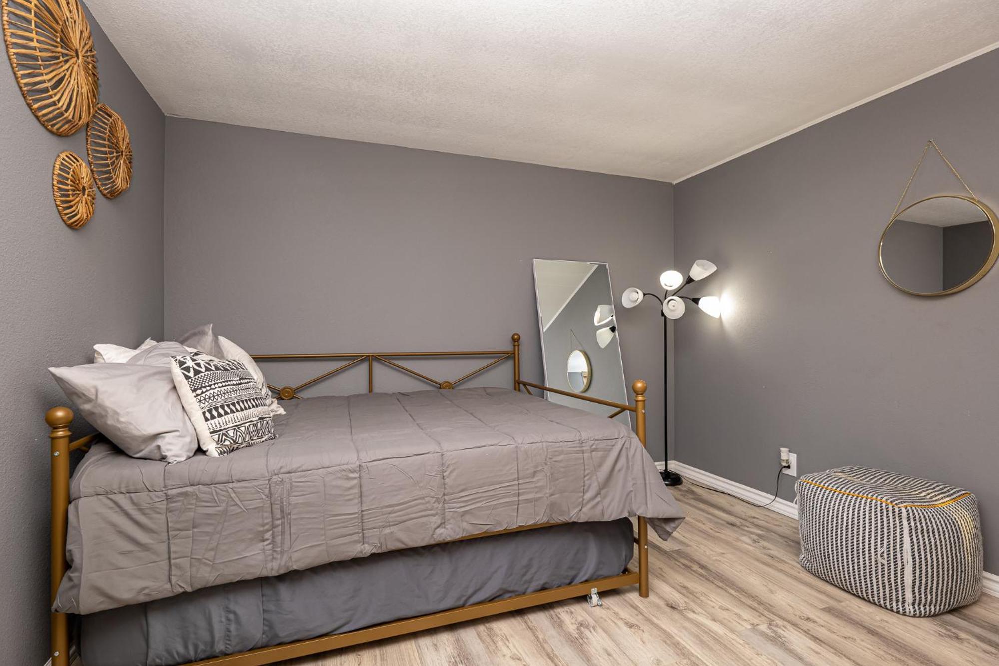 Magnificent & Tranquil Home, Mountain Views , 8 Mins To Casinos & River, Fire Pit, Bbq Bullhead City Exterior photo